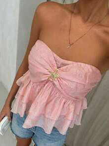 Glamine Áo croptop quây ngực xếp ly bằng vải thun co giãn họa tiết sao biển, viền bèo nhún. - Hồng - Xem 3