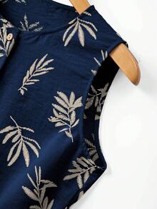 SHEIN Franclia Đầm nữ không tay kiểu dáng thường ngày với họa tiết cây cỏ và thiết kế cài cúc đơn. - Màu xanh hải quân - Xem 4