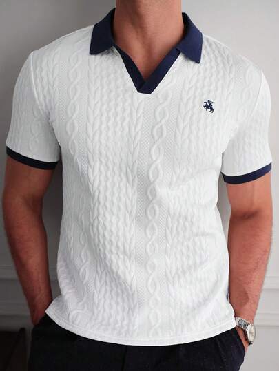 Core Aspect 男士翻领短袖Polo衫、男士纹理Polo衫、男士撞色领Polo衫、男士刺绣Polo衫、男士白色Polo衫、男士成熟Polo衫、男士V领Polo衫，适合日常外出、朋友聚会、通勤穿着，是送给男友或丈夫的绝佳礼物。