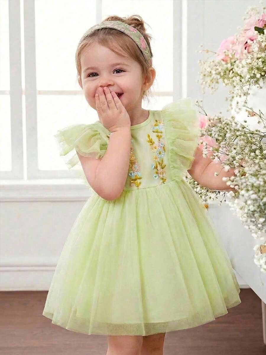 SHEIN 女婴可爱优雅花卉刺绣网纱荷叶边连衣裙 - 綠色 - 查看 1
