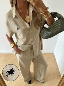 SHEIN EZwear Bộ đồ nữ gồm áo sơ mi ngắn tay cài một hàng khuy kiểu hiệp sĩ và quần kaki dệt kim màu sáng, kiểu dáng thường ngày. - Màu Khaki - Xem 9