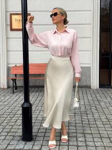 Vivie Lora Middle-Aged & Elderly Women's Solid Color High-Waisted Elegant A-Line Skirt - Apricot - View 2