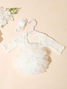 SHEIN 白色 2016 夏季美學攝影新生女嬰攝影套裝 1 個月 100 天 嬰兒粉色蕾絲連身褲附花朵頭飾 嬰兒道具 - 白色 - 查看 6