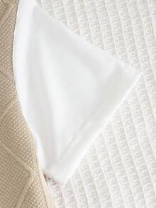 SHEIN Streecool Kids Bộ 2 món áo tay ngắn và quần short bằng vải jacquard thêu họa tiết cho bé trai, thoải mái cho trang phục thường ngày ngoài trời, thích hợp cho mùa xuân và mùa hè. - Màu be - Xem 5
