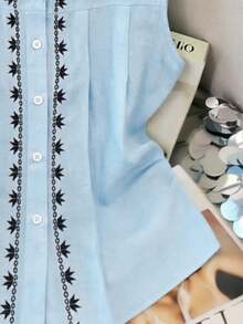 GlowEve Áo sơ mi nữ màu trắng cổ chữ V không tay, thêu hoa kiểu vintage. - Màu xanh nhạt - Xem 3