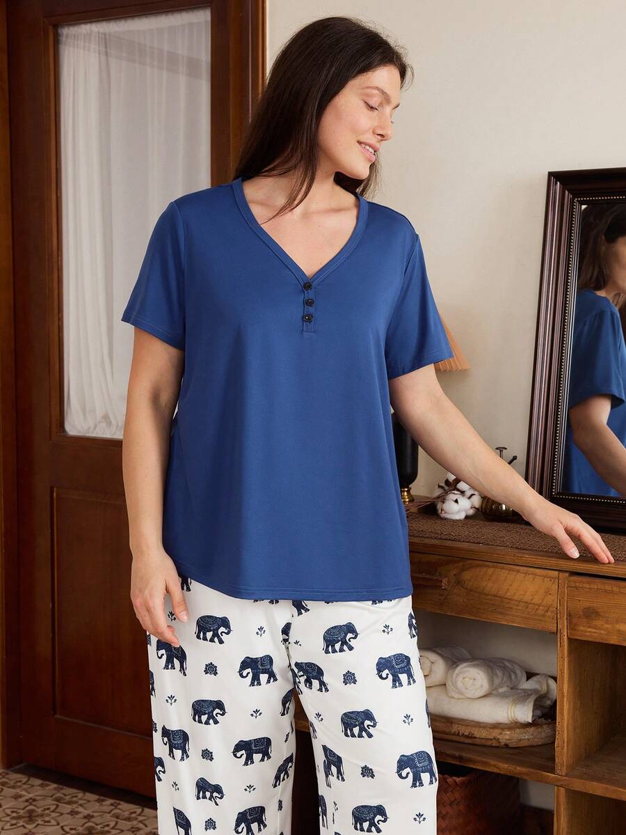 Doze Lane Casual Elephant Print V-Neck Decorated Button Trim V-Neck Short Sleeve Pants Pajama Set, Plus Size - Blue - View 1