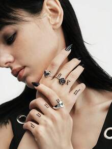 MortiRose Three Vintage Western Denim Bohemian Flower Shaped Heart Stacked Set Rings,Goth/Gothic/Punk/Grunge/Dark Gothic,Streetwear,Summer/Festival/Prom/Party,Vintage,Black - Heart Stack Set Ring - View 5