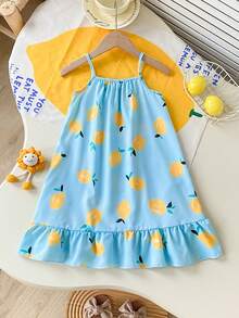 SHEIN Playful Pals Đầm mùa hè dệt kim in kỹ thuật số cho bé gái, có bèo nhún ở gấu, dây mảnh, trễ vai, dáng dài vừa phải, nhẹ nhàng, thích hợp mặc hàng ngày, đi chơi, du lịch, nghỉ mát và các buổi tụ họp. - Nhiều màu - Xem 3