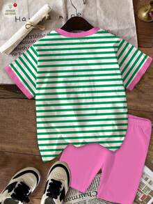 SHEIN 2件套少女休闲简约美式复古风英文标语NY，经典条纹奶油粉和清新绿，时尚运动短袖T恤和短裤套装，适合夏季，姐妹装，适合度假、派对和日常穿着 - 彩色 - 查看 3
