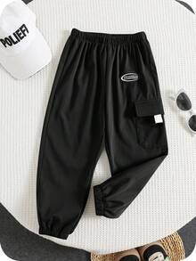 SHEIN Pantalones casuales de calle para niño con patrón de letras grises y cintura elástica - Negro - Ver 7