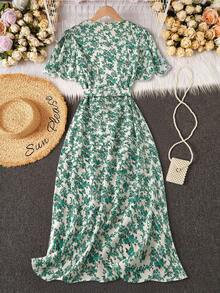 Trelyra Đầm hoa nhí duyên dáng và thanh lịch với cổ chữ V và thắt lưng, kiểu boho thắt nút, viền bèo nhún, tay ngắn quấn cổ chữ V dáng suông midi màu mơ in họa tiết khắp thân đầm, hoa nhí, họa tiết hoa lá, đầm dài chữ A cho nữ, mùa xuân/hè, trang phục maxi mặc hàng ngày, đi nghỉ mát, đi biển. - màu xanh lá - Xem 2