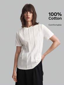 Ontre 2026春夏女款纯白色/象牙色圆领短袖休闲T恤，适合夏季休闲都市风、简约时尚、办公室通勤、优雅简约、教师节等场合。女士办公室针织面料宽松版型，适合度假休闲穿着。 - 卡其色 - 查看 6