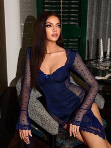 Bộ jumpsuit ren xuyên thấu màu xanh hải quân tay loe, kiểu dáng gợi cảm giúp tôn dáng. - Màu xanh hải quân - Xem 6