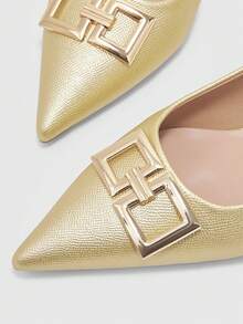 CUCCOO BIZCHIC Zapatos de mujer 2026 Primavera y Verano Nuevo Patrón de Palma Hebilla Cuadrada de Metal Puntiaguda Slingback Fondo Plano Versátil Zapatos de Mujer para Ir al Trabajo - Oro claro - Ver 4