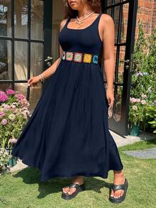 SHEIN EZwear Đầm màu xanh hải quân cỡ lớn: Đầm không tay cổ tròn bằng vải dệt với chi tiết thêu ren, thích hợp mặc mùa hè. - Màu xanh hải quân - Xem 4