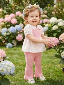 SHEIN Playful Pals 2026春夏新款时尚假日女童两件套，采用优质面料制成，饰有俏皮的波点图案，荷叶边领泡泡袖上衣搭配喇叭裤，适合户外探险，让孩子们在阳光下自由奔跑；也适合休闲运动和优雅派对，让小公主在任何场合都成为众人瞩目的焦点。 - 粉色 - 查看 11