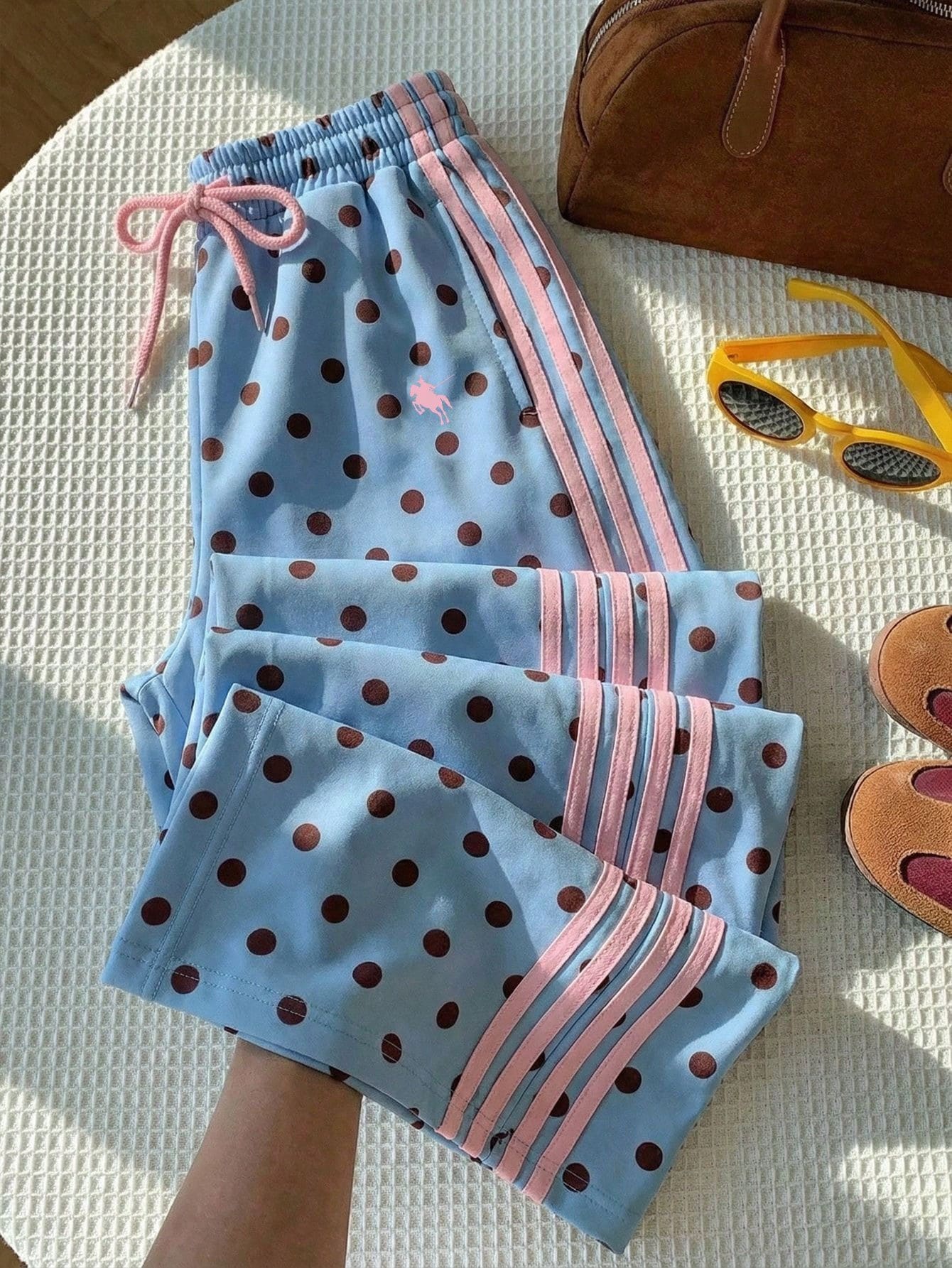 Comfortcana Quần nữ dáng rộng chấm bi xanh phối màu tương phản, có logo hình ngựa nhỏ bên hông, cạp chun, kiểu dáng thể thao thoải mái, đa năng, phù hợp mặc hàng ngày, quần cargo. - Nhiều màu - Xem 1