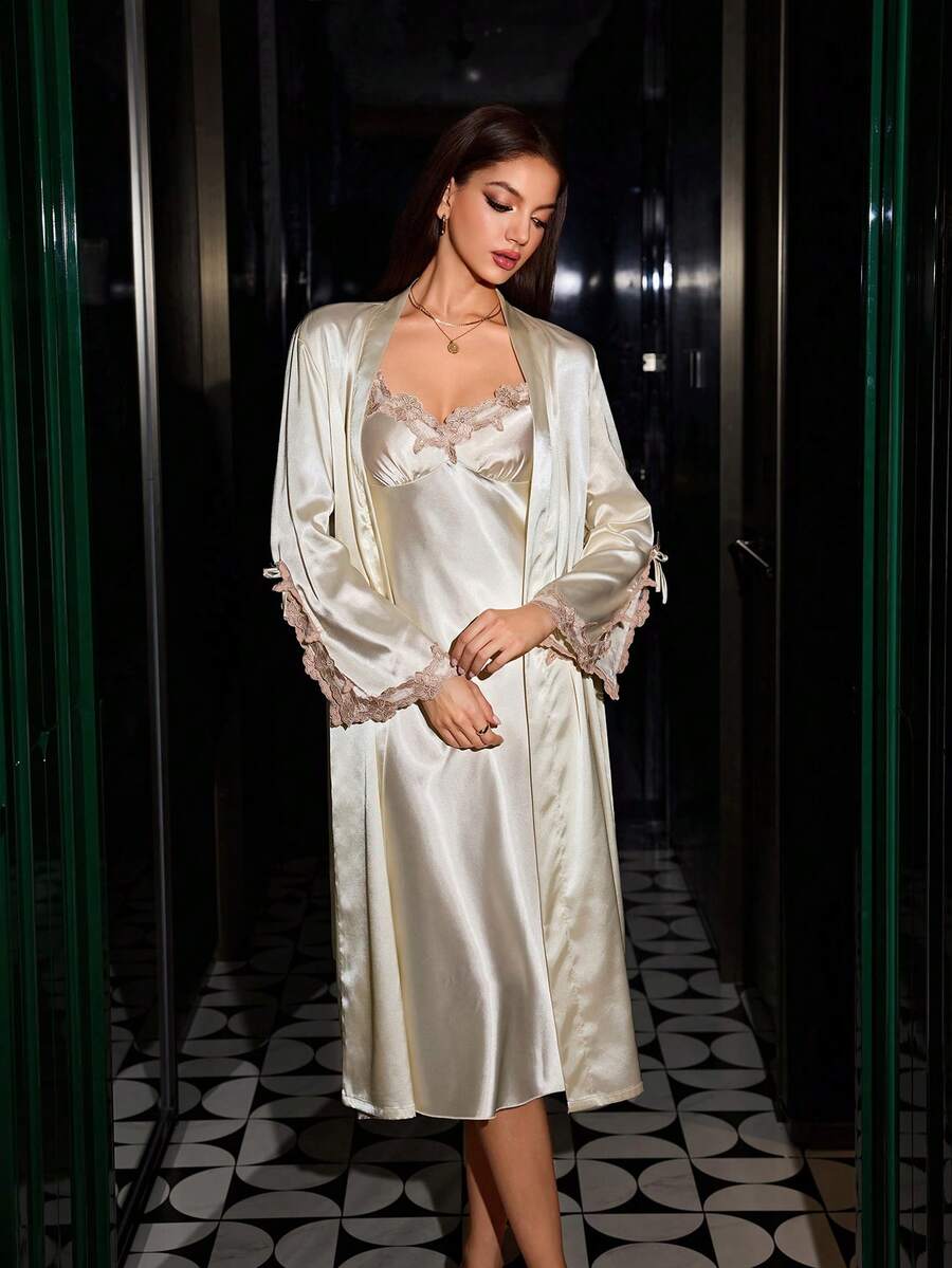 SilkySpell 两件套女士米色蕾丝睡衣套装 - 米色 - 查看 1