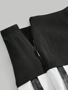 ROMWE Grunge Punk Váy mini xếp ly cổ điển hình bàn phím piano Y2K Millennium cho nữ cỡ lớn - Đen và trắng - Xem 3