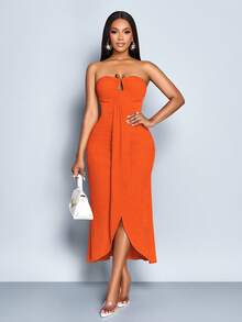 SOLERSUN Women's Elegant Orange Red Summer Date Night Sleeveless Tube Top Hollow Metal Button Decoration Front Smoked Slit Ribbon Textured Knitted Long Dress - Burnt Orange - View 3