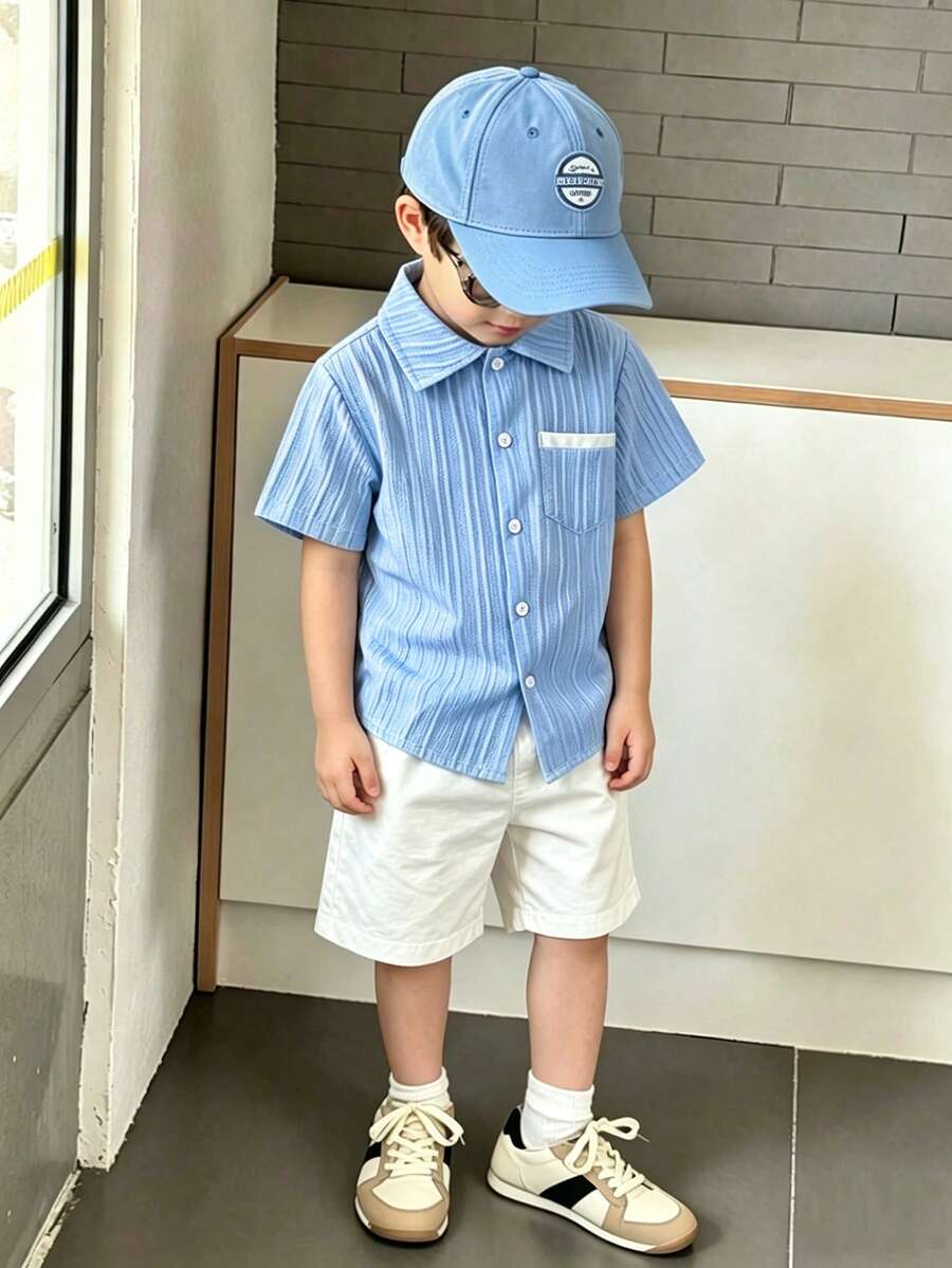 男童休闲校服衬衫,带口袋,搭配短裤,适合日常外出和上学穿着。 - 藍色 - 查看 1