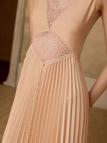 MOTF PREMIUM ROMANTIC V-NECK LACE PATCHWORK PLEATED CAMISOLE DRESS, SPRING/SUMMER - Coral Pink - View 1