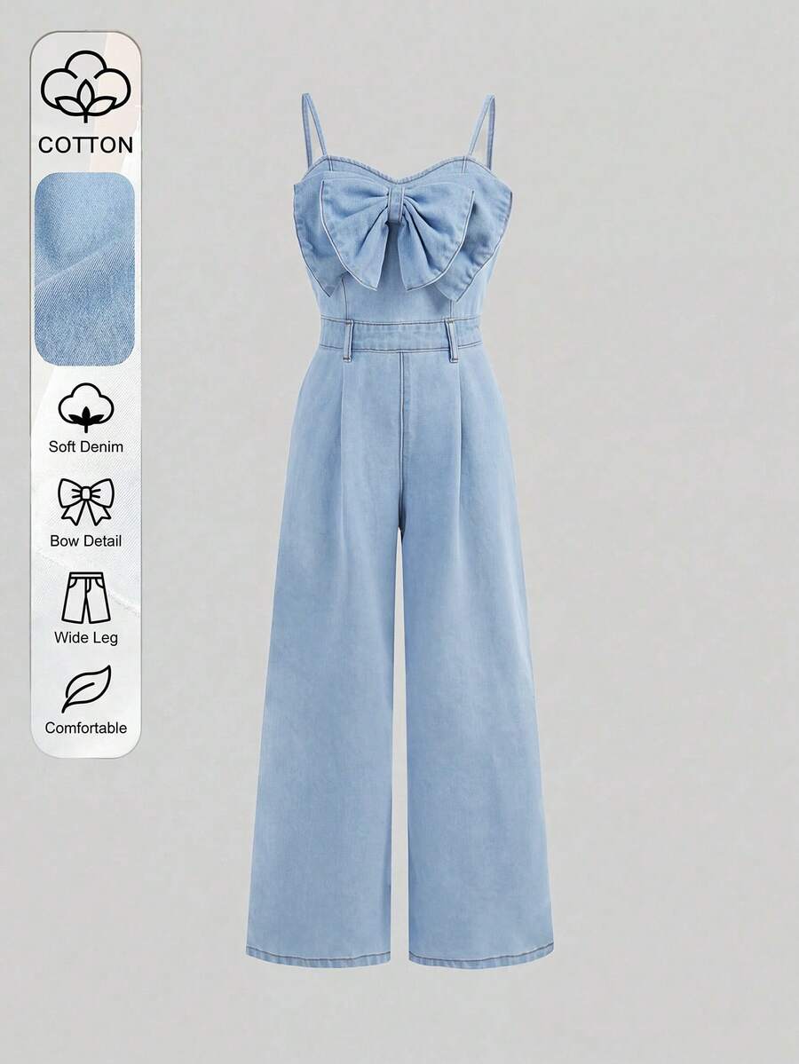 SHEIN Girlism Mono vaquero con pantalón de pierna ancha, tirantes de espagueti, plisado y lazo para niñas preadolescentes en ropa casual y linda para otoño - Lavado ligero - Ver 1