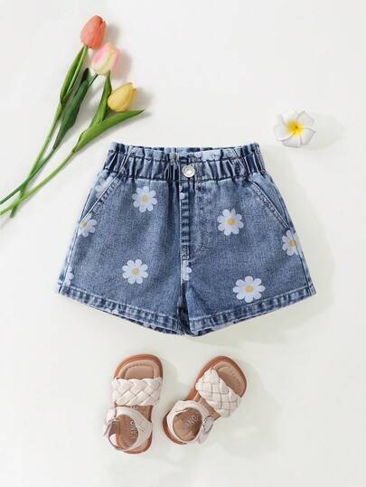 SHEIN Playful Pals Quần short denim cho bé gái mùa hè, kiểu dáng mới, họa tiết hoa tươi mát, màu xanh đậm, chất liệu denim bạc màu, cạp chun, thoải mái, chất liệu cotton cao cấp, thích hợp mặc hàng ngày đến trường, đi nghỉ mát, mùa hè. Quần short denim trẻ em, quần short denim cho bé gái.
