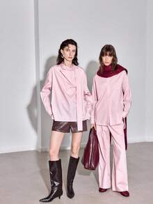 Ontre 2026春夏新款现代都市风，简约舒适设计，粉色女士两件套，长裤套装，真口袋，翻领，长袖衬衫，松紧腰裤，日常/通勤/休闲穿着，商务休闲装 - 粉色 - 查看 2
