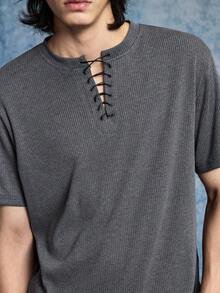 ROMWE MEN Street Life Men's Solid Color Minimalist Daily Short Sleeve T-Shirt With Tie Detail - Black - View 4