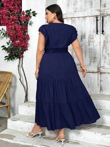 SHEIN Privé Đầm dài dáng chữ A tay ngắn, cổ chữ V, phối ren, cỡ lớn, thanh lịch. - Màu xanh hải quân - Xem 2