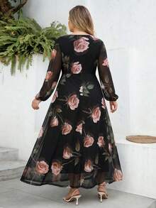 SHEIN CURVE+ 大码印花长袖度假连衣裙 - 彩色 - 查看 2