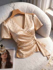 GlowEve CURVE Damen Große Größen Neue Khaki Gold Perle Dekor Knopf Lässig Elegant V-Ausschnitt Gerafftes Oberteil, geeignet für Urlaub und Dates, Frühling/Sommer - Khaki - Übersicht 8