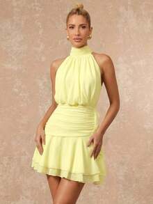 Lumalex 女士优雅露背系带褶皱腰身多层下摆纯色连衣裙，适合夏季约会 - 鵝黃色 - 查看 4