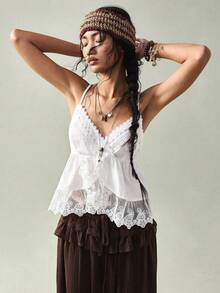 SoleilVie Áo Camisole ren trắng cho nữ - Thiết kế cổ chữ V với các chi tiết voan mỏng, viền xếp tầng bồng bềnh, eo ôm sát, chi tiết voan mỏng ngọt ngào và quyến rũ, áo lót tay ngắn đa năng màu trắng phong cách Boho, áo Bohemian, áo Babydoll trắng, áo Boho mùa hè, áo mùa hè trắng, áo Babydoll trắng, trang phục Boho Chic cho nữ, quần áo Boho cho nữ, áo nữ mùa hè, áo nữ dễ thương, trang phục mùa hè cho nữ. - trắng - Xem 6