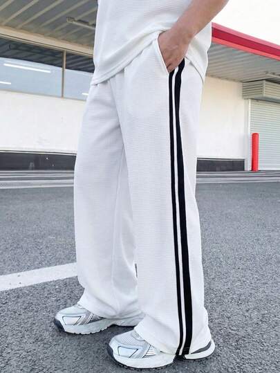 SHEIN Tween Boy Straight Side Tape Loose Sweatpants, Suitable For Casual, Outdoor, School Wear In Autumn/Winter