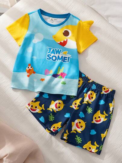 BABY SHARK X SHEIN Toddler Boys Shark Print Round Neck Short Sleeve Top And Shorts Pajama Set