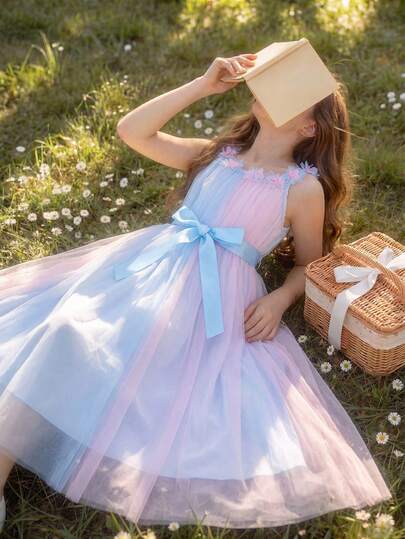 Sparklyn 少女春夏款，优雅可爱拼接3D立体花卉装饰网纱泡泡腰带系带连衣裙