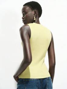 SHEIN Luminelle New Fashionable Metal Buckle Crew Neck Sleeveless Knit Top - Yellow - View 7