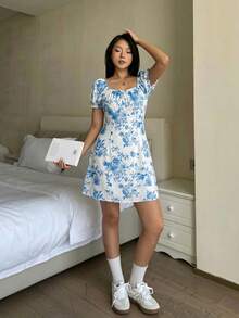 少女海军蓝碎花蝴蝶结领修身泡泡袖迷你连衣裙，适合派对、度假、海边奶奶装扮 - 彩色 - 查看 4