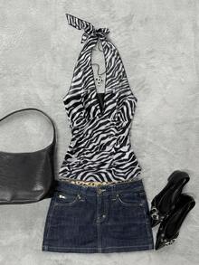 IslaSuriya Women's Contrast Color Print Halter Neck Camisole - Black and White - View 1