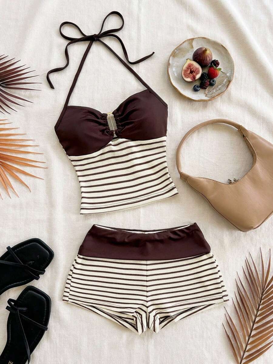 SHEIN PETITE Bộ đồ 2 món dành cho nữ: áo hai dây ngắn kẻ sọc và quần short.