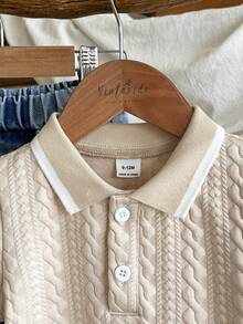 Ensemble polo jacquard décontracté couleur abricot et pantalon en jean pour bébé garçon, coupe ample et confortable, convient pour les sorties quotidiennes, les activités scolaires, les rassemblements familiaux et les jeux en extérieur - Multicolore - Voir 8