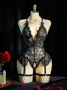 SpicyHot 3件套浪漫蕾丝女士性感深V开裆内衣套装 - 黑色 - 查看 5
