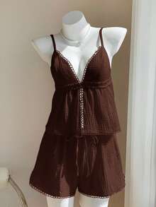 Comfortcana Bộ đồ nữ thường ngày gồm áo hai dây phối ren và quần short cạp chun, màu nâu cà phê. - Cà phê nâu - Xem 4