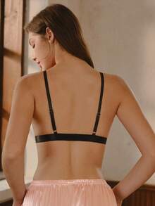 Bisouelle Women Front Closure Lace Cut Out Sexy Lingerie Bra - Black - View 2