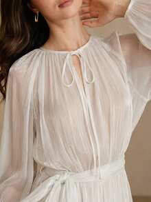 Aveloria Rosie Đầm satin buộc dây cổ, dáng suông, tay dài, kiểu dáng cổ điển thanh lịch, phù hợp cho các bữa tiệc sang trọng và những dịp thường ngày. - trắng - Xem 6