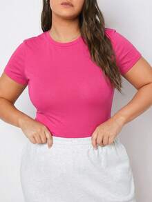 SHEIN BASICS Plus Size Women's Solid Color Round Neck Short Sleeve T-Shirt,Hot Pink Summer Smart Casual Everyday Fitted Basic Plain Tops For Commuting Home Wear - Hot Pink - View 2