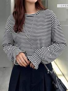 FRIFUL Kaos Lengan Panjang Bergaris Kasual Wanita, Musim Semi/Musim Gugur - Hitam dan Putih - View 5