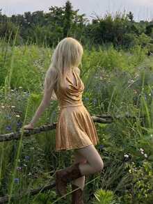 SHEIN MOD 女士深V领露背吊带连体裤 - 金色 - 查看 1